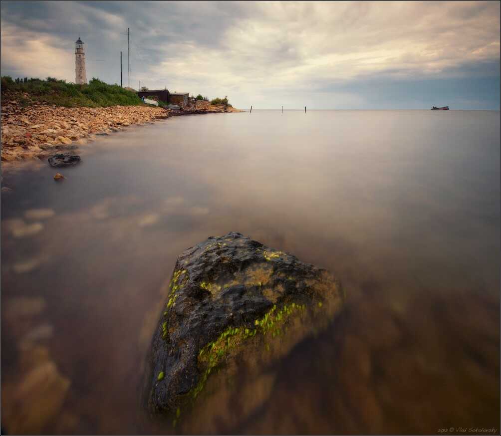 Nikon D90 + Sigma 10-20/4-5.6 + B+W ND64x + Cokin ND4x; f22, 15sec