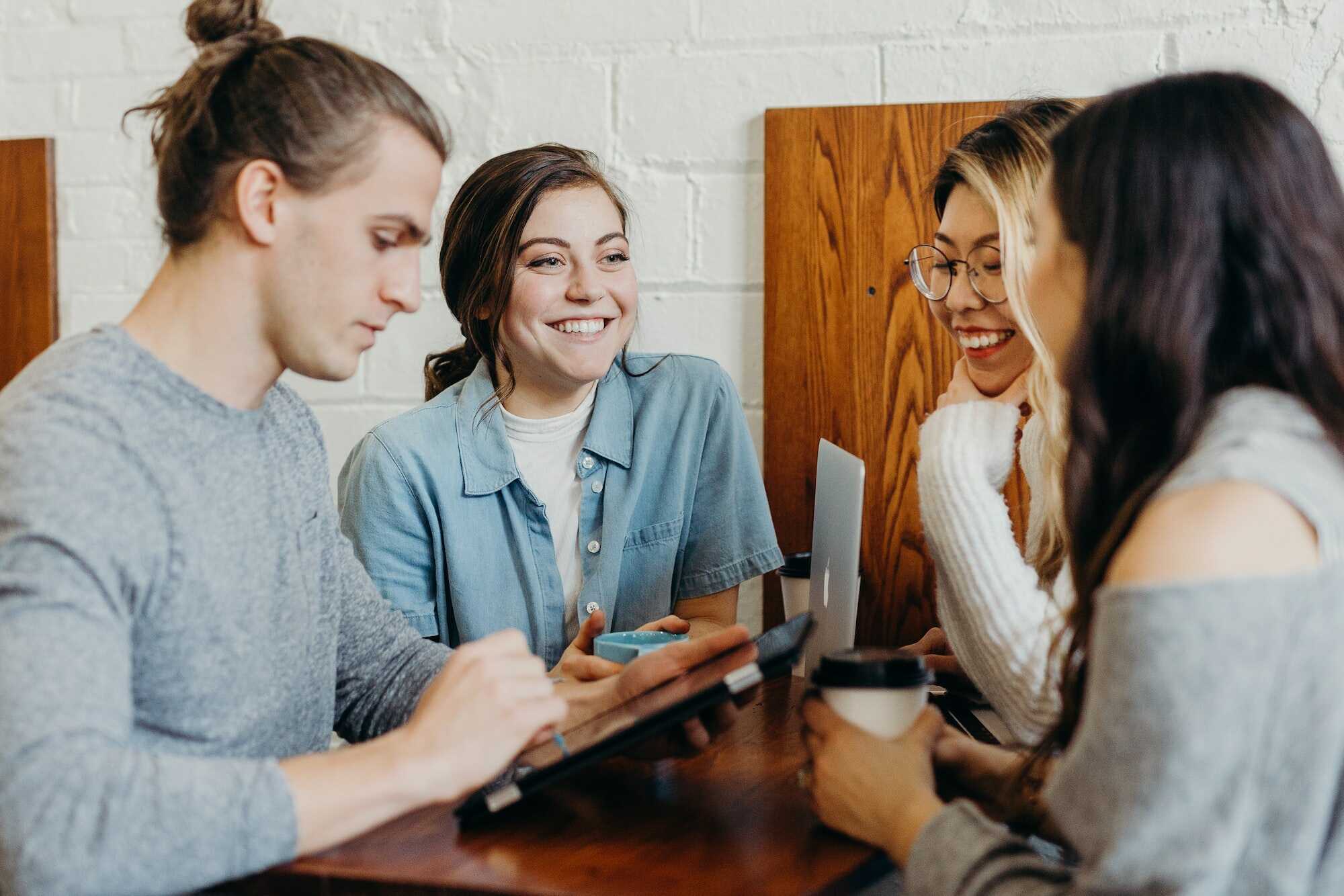 Customer Reviews in E-commerce Marketing